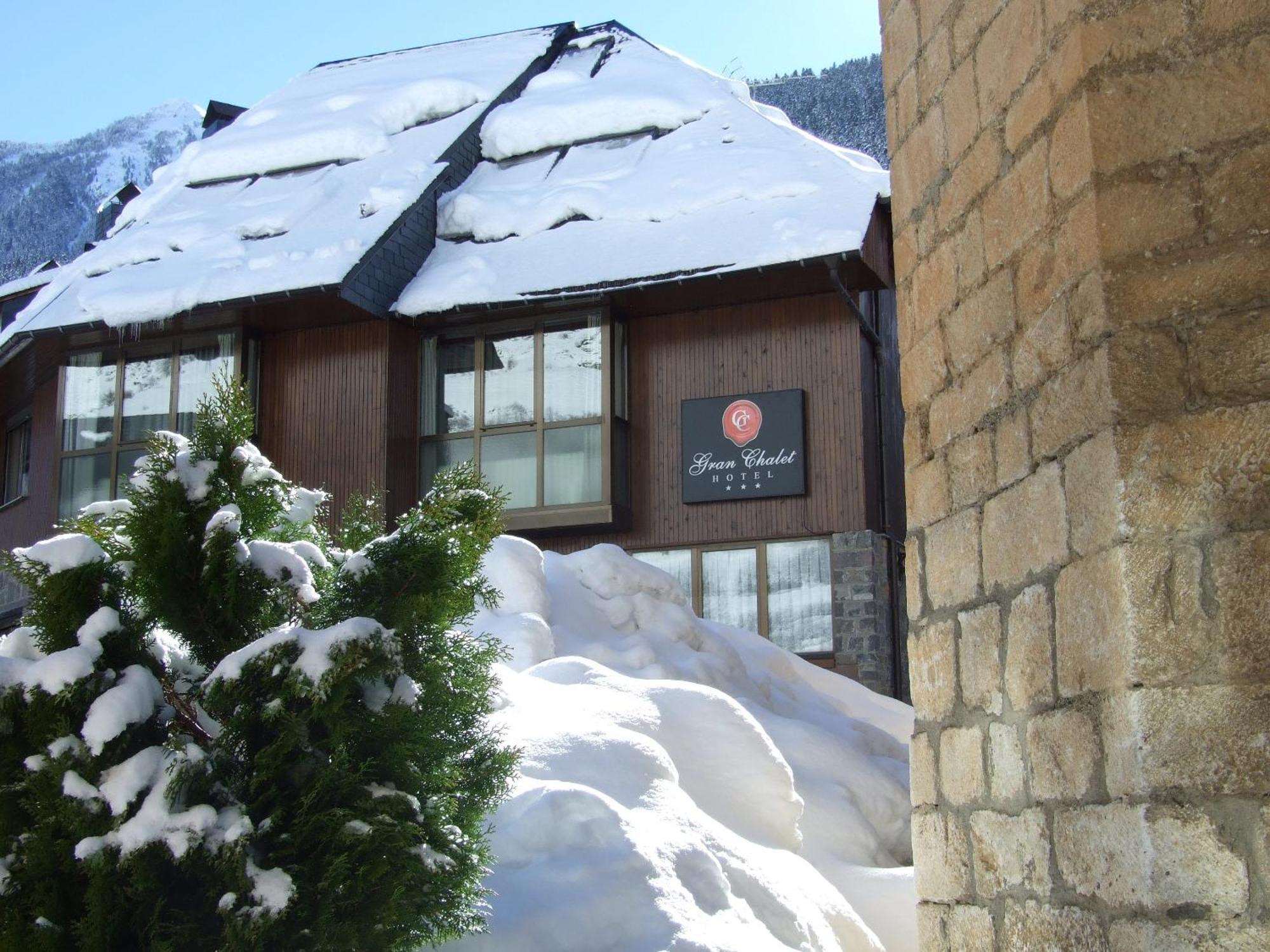 Gran Chalet Hotel & Petit Spa Vielha Exteriör bild