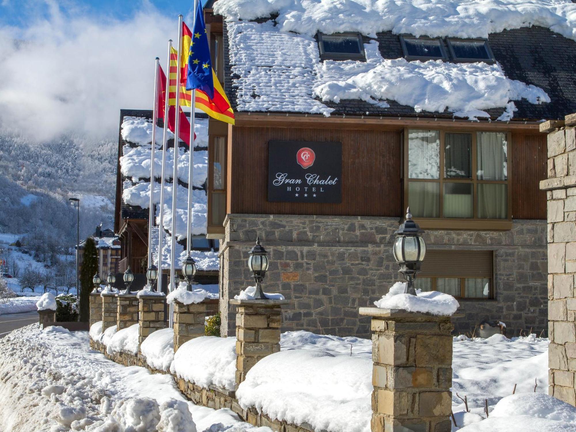 Gran Chalet Hotel & Petit Spa Vielha Exteriör bild